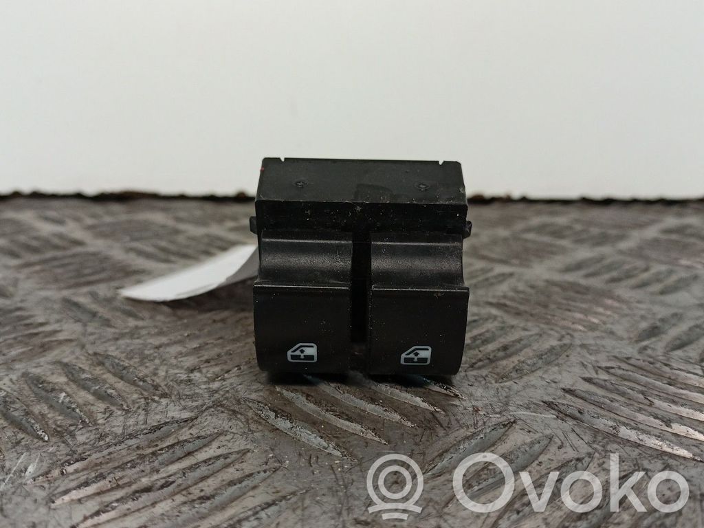 Electric window control switch   123000,011650TRW,735500050