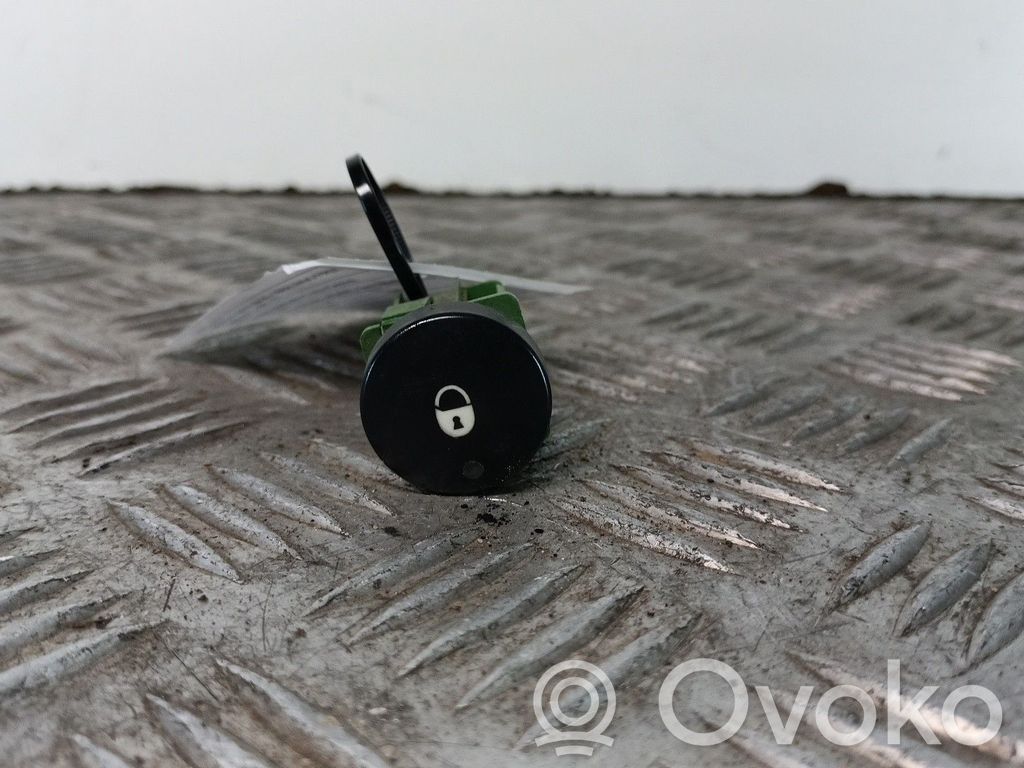 Central locking switch button   CITROENBERLINGO,FECHO