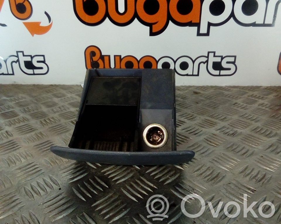Ford Courier Pelnutrauks 