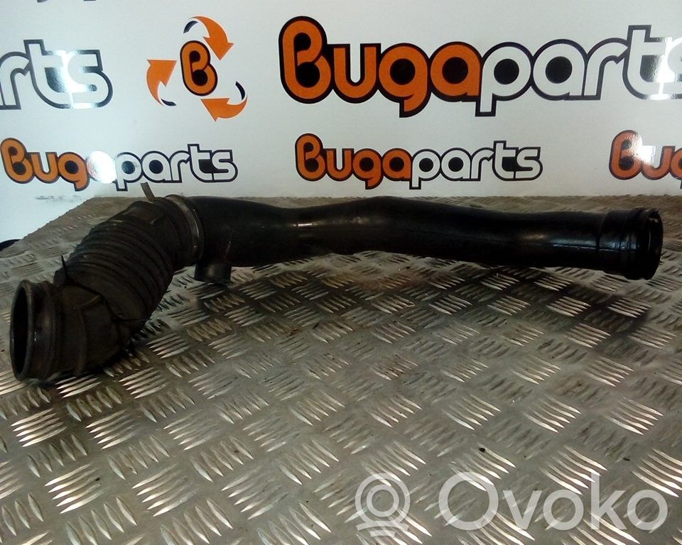 Turboahtimen ilmanoton letku   96FF9U512BC