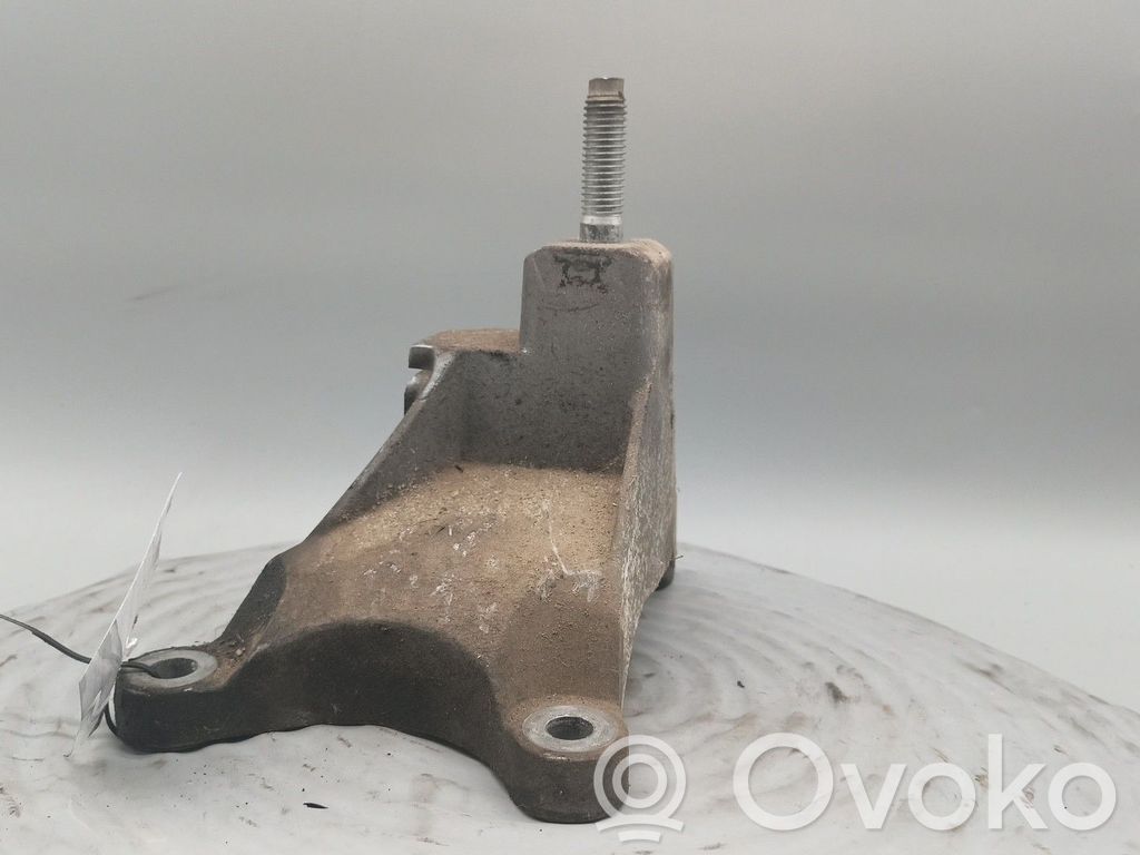 Engine mount bracket   98AB7M125AF,98AB7M125AF