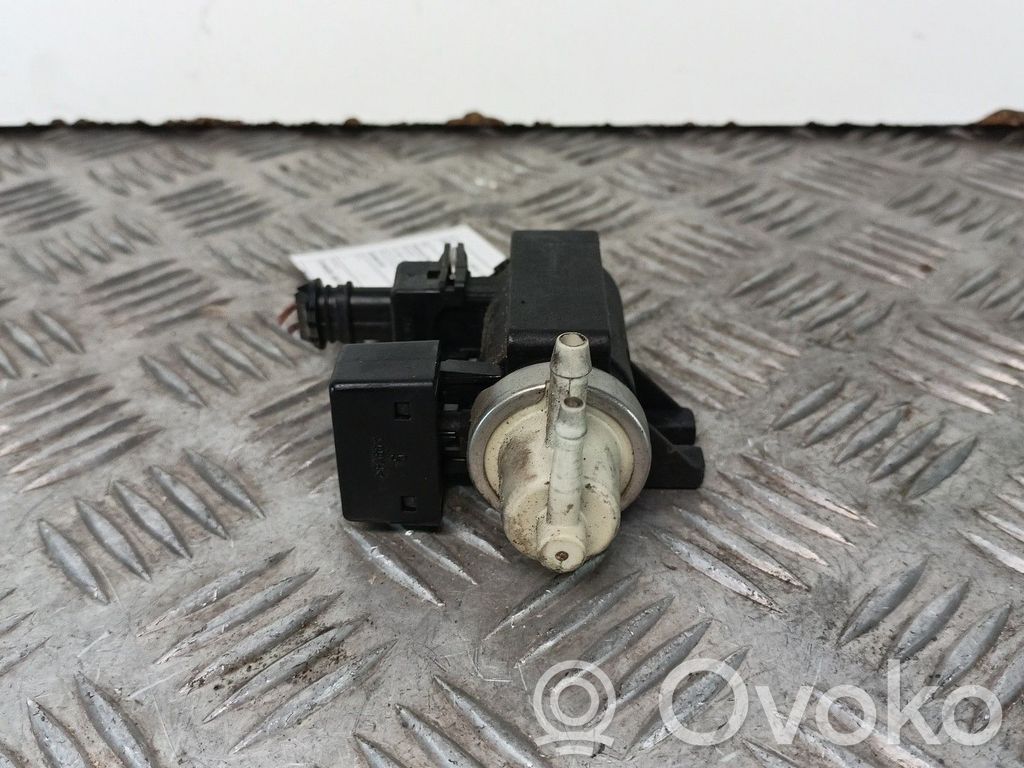 Solenoidinis vožtuvas   72190339,897219
