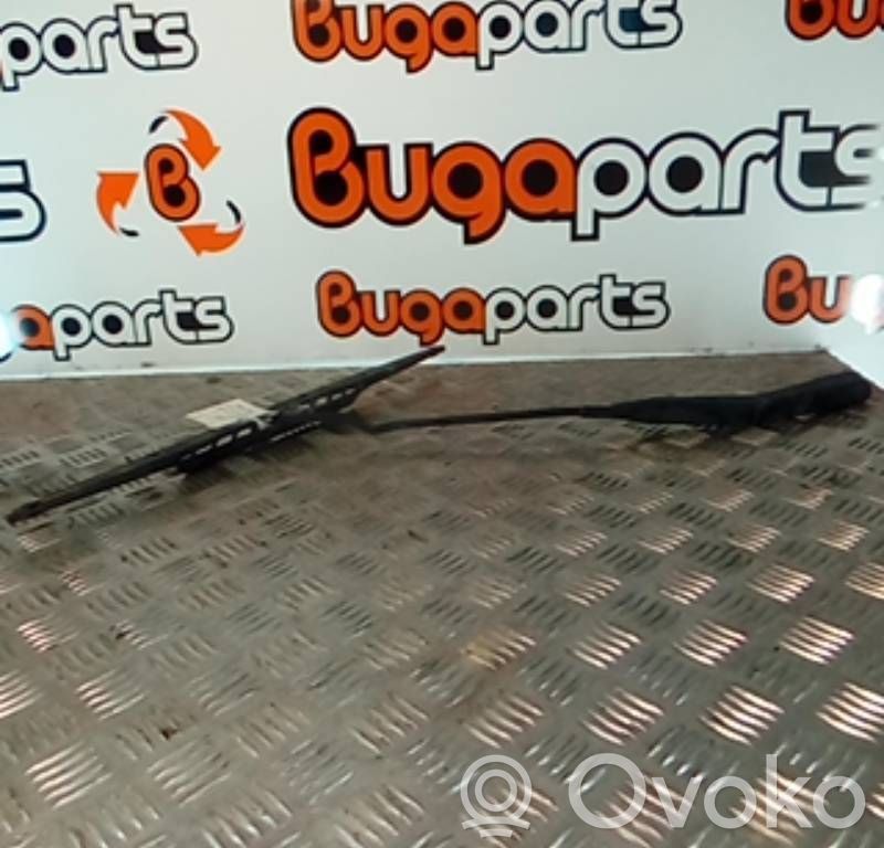 Front wiper blade arm