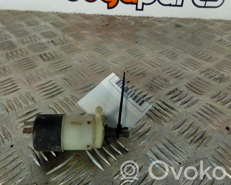 Opel Combo B Windscreen/windshield washer pump 