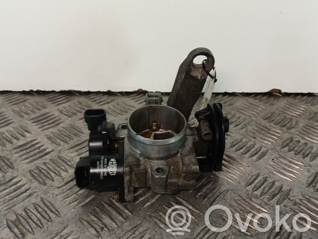 Renault Clio II Electric throttle body valve 