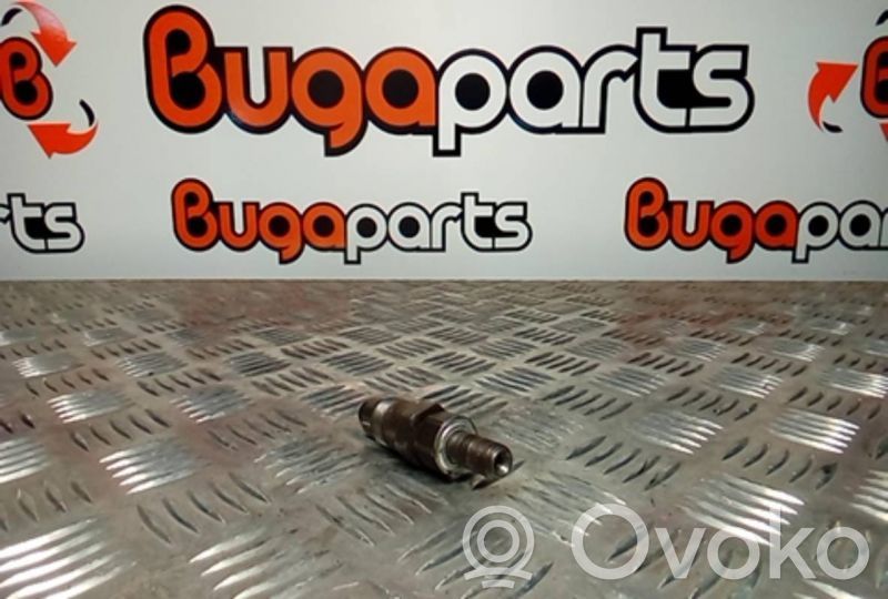 Mitsubishi L200 Fuel injector 
