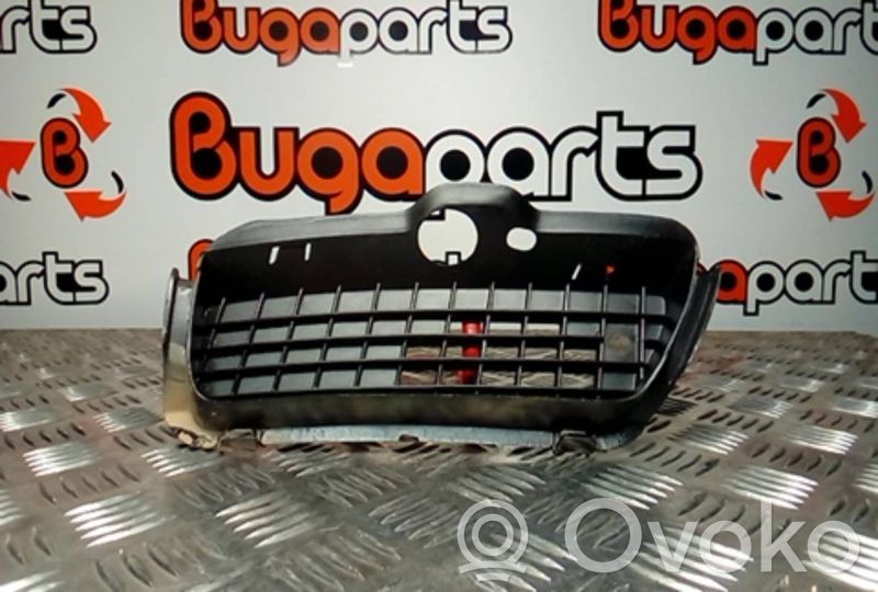 Volkswagen Golf III Front grill 