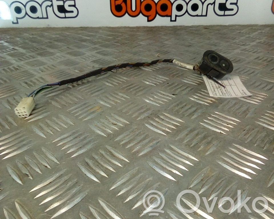 Elektrisko logu slēdzis   90389337,KB