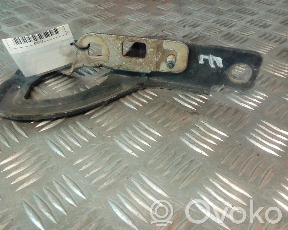 Engine bonnet/hood hinges   834369M