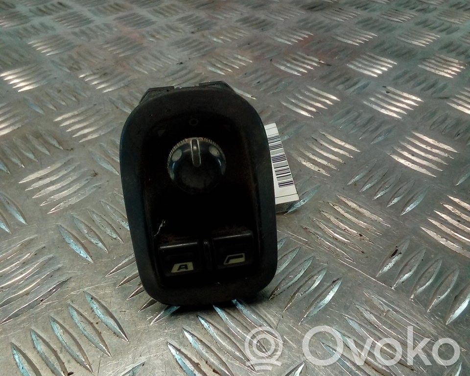 Electric window control switch   11655