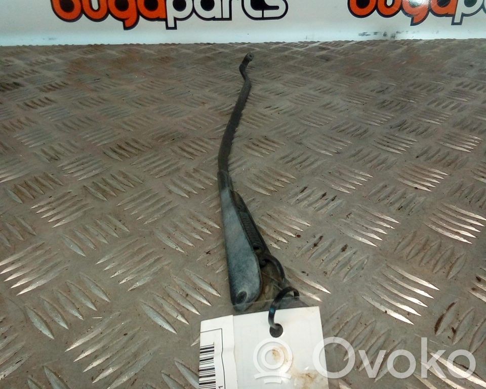 Opel Astra F Front wiper blade arm 