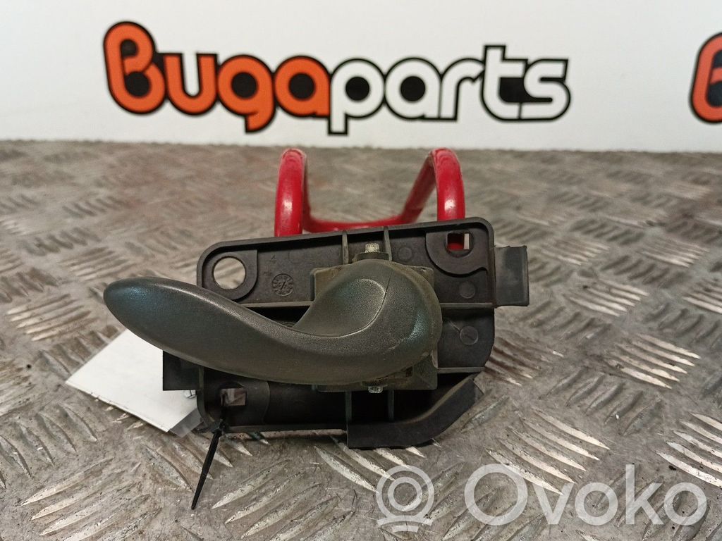 Fiat Punto (188) Halterung Türgriff vorne 