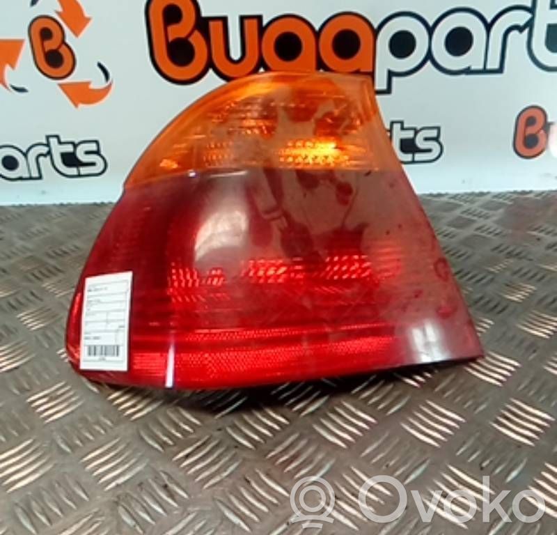 Feux arrière sur hayon   230021L,8364921