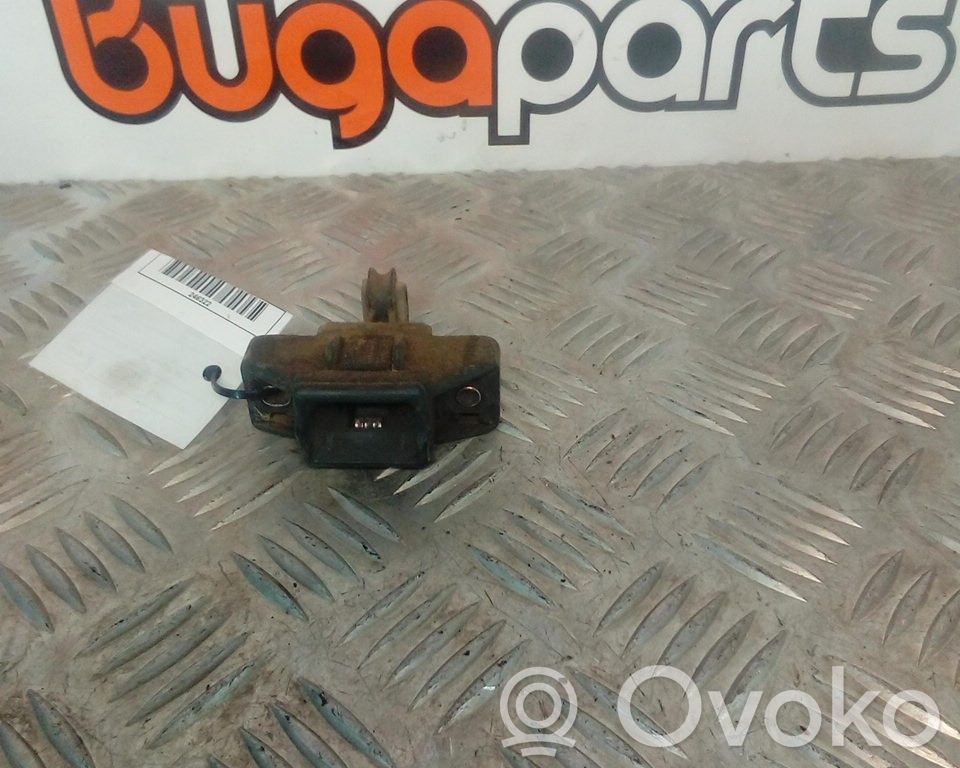 Renault Clio I Tailgate exterior lock 