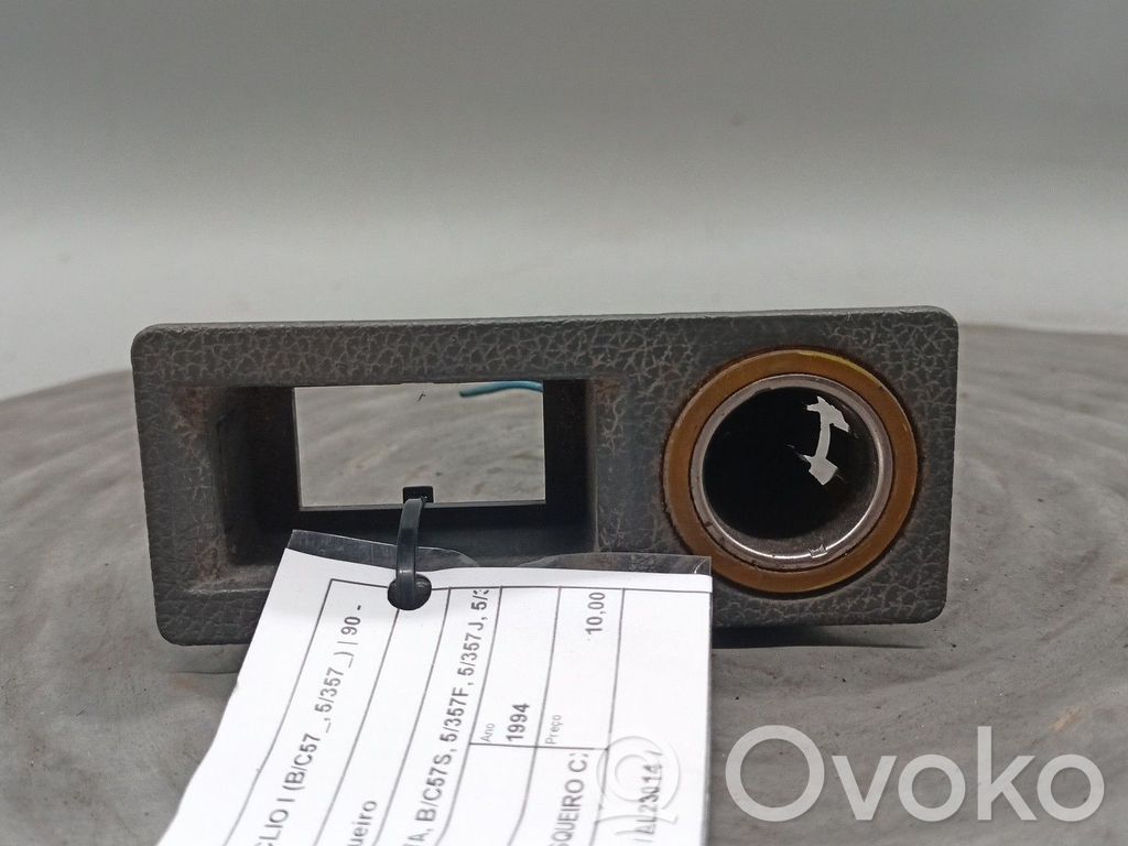 Renault Clio I Cigarette lighter 