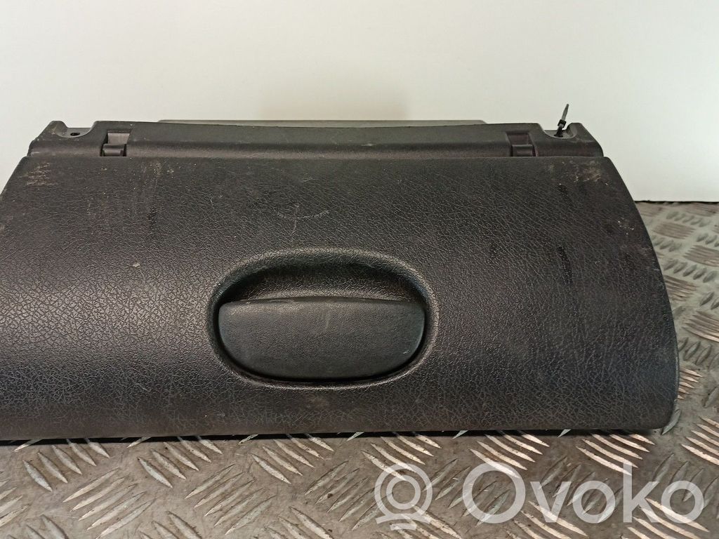 Opel Corsa B Daiktadėžė 