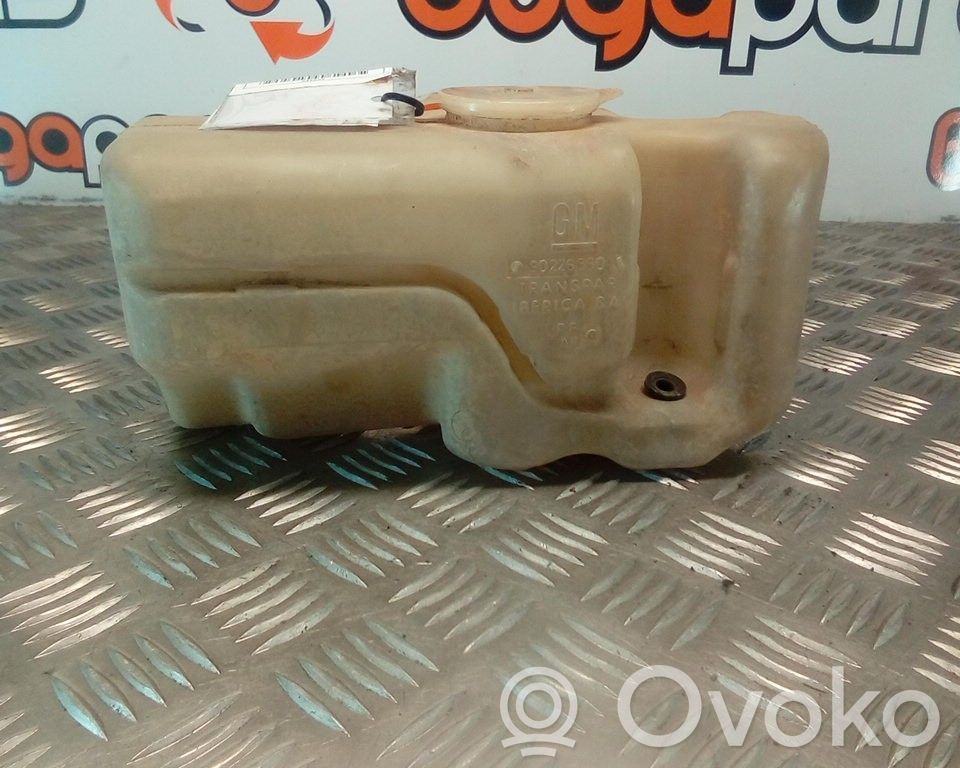 Opel Corsa A Logu šķidruma tvertne 