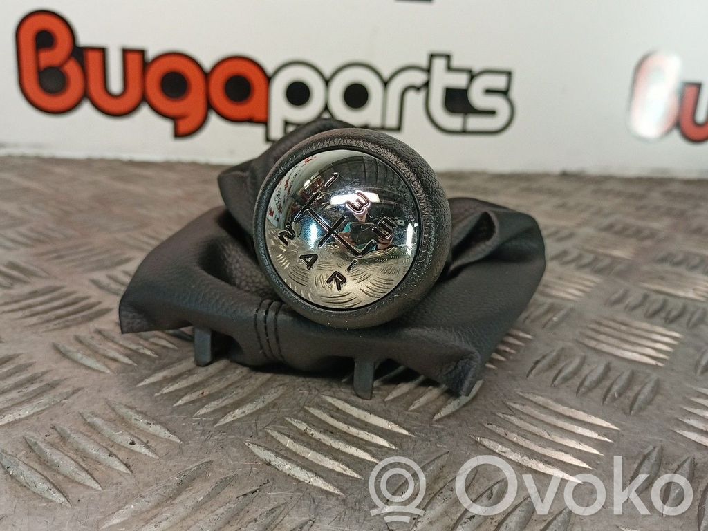 Peugeot 207 Gear shift switch/knob 