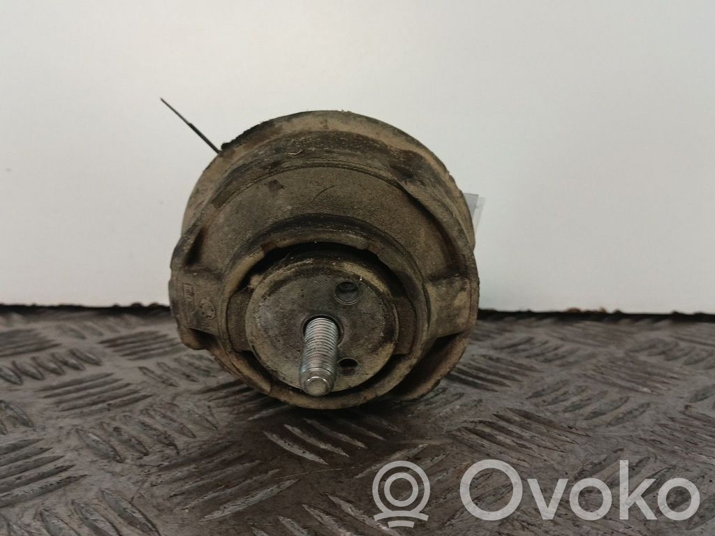 Engine mount bracket   APOIO,BME46316I,DIANTEIRO,MOTOR194E1
