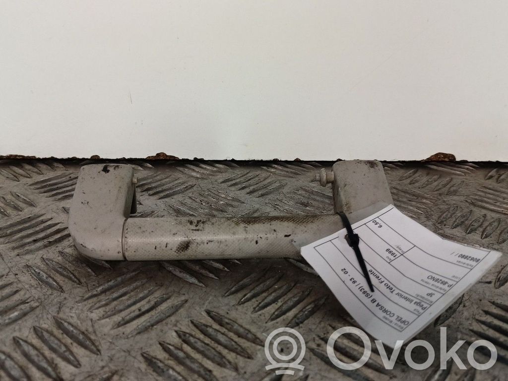 Manecilla interna puerta delantera   8062880