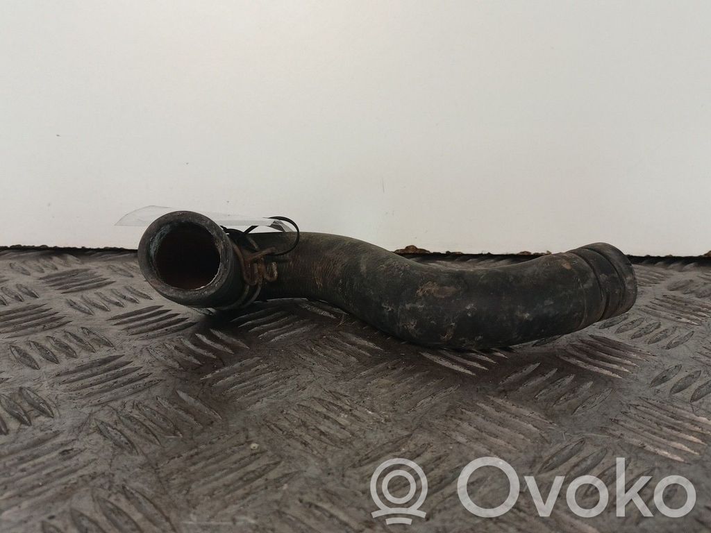 Nissan Sunny Durite de refroidissement tube 