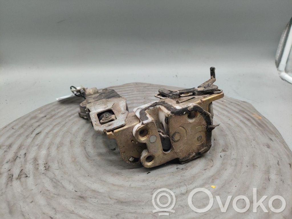Rear door lock   62131AA301