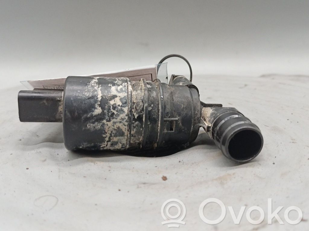 Windscreen/windshield washer pump   9643447780
