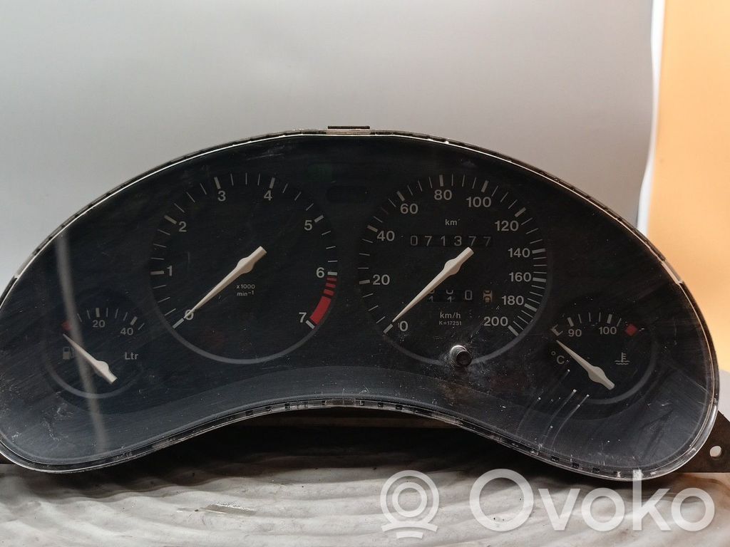 Speedometer (instrument cluster)   81117906,90534403