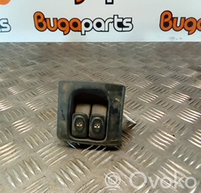 Renault Megane I Electric window control switch 
