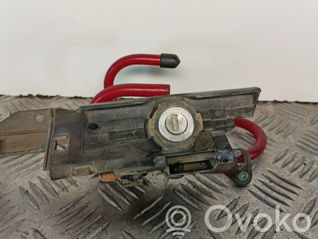 Tailgate exterior lock   4340