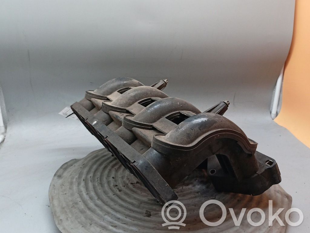 Kolektor ssący   6110900637,OM611981