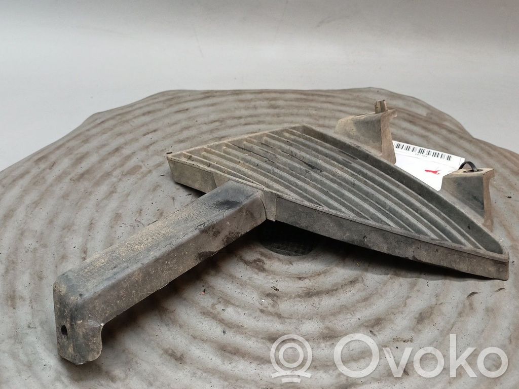 Grille de calandre avant   MR913227