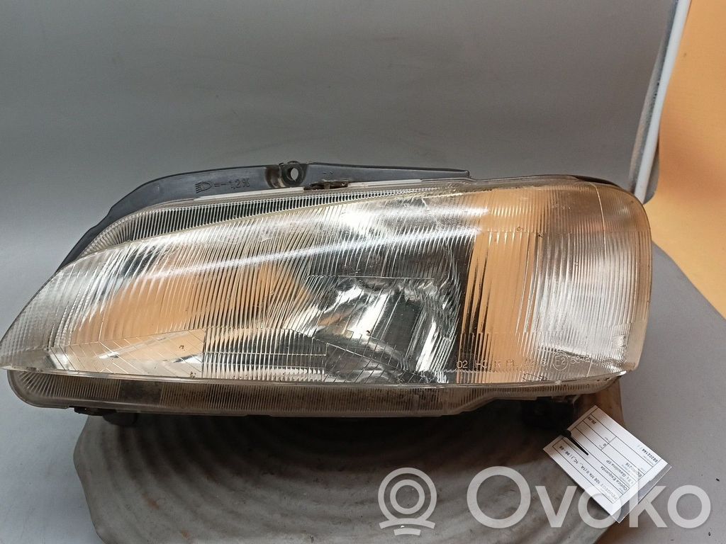 Peugeot 106 Scheinwerfer 