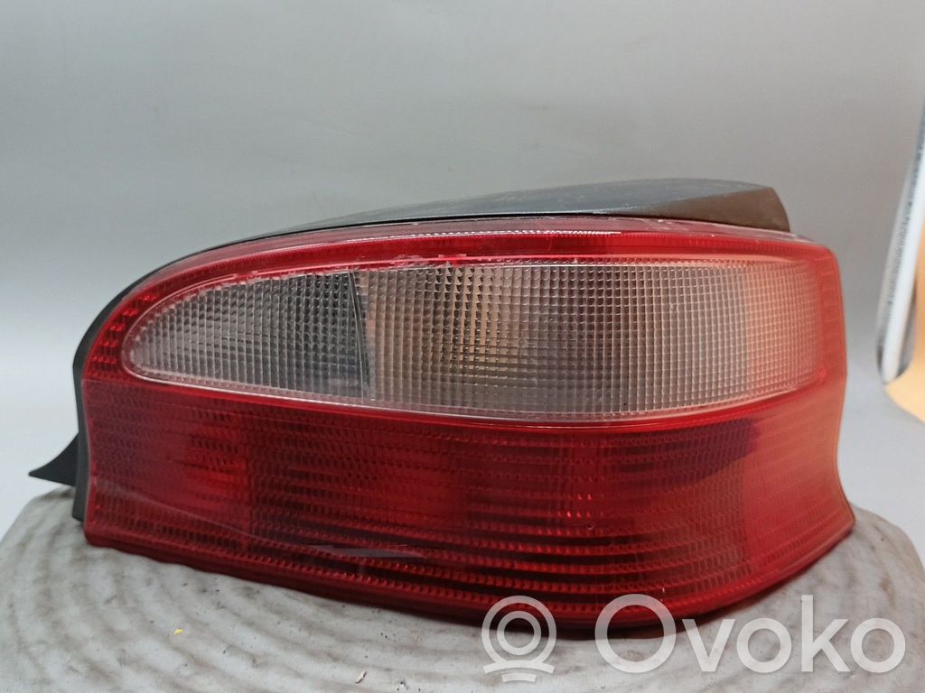 Tailgate rear/tail lights   6351L8