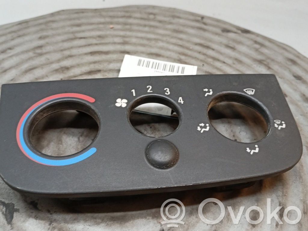Opel Combo C Rămă unitate radio/GPS 