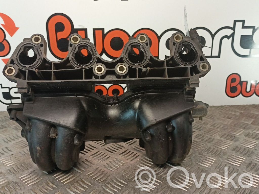 Volkswagen Polo III 6N 6N2 6NF Kolektor ssący 