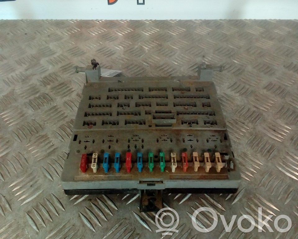Peugeot 309 SAM control unit 