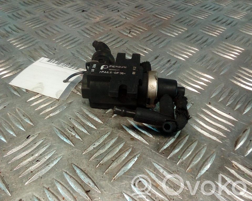Volkswagen PASSAT B5 Zawór podciśnienia / Elektrozawór turbiny 