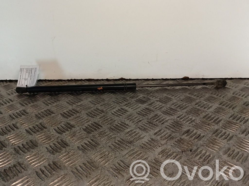 Volkswagen Golf IV Bagāžnieka amortizators 