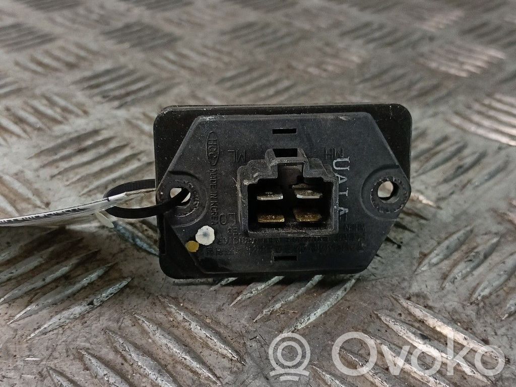 Hyundai Accent Salona mazā radiatora ventilatora relejs 