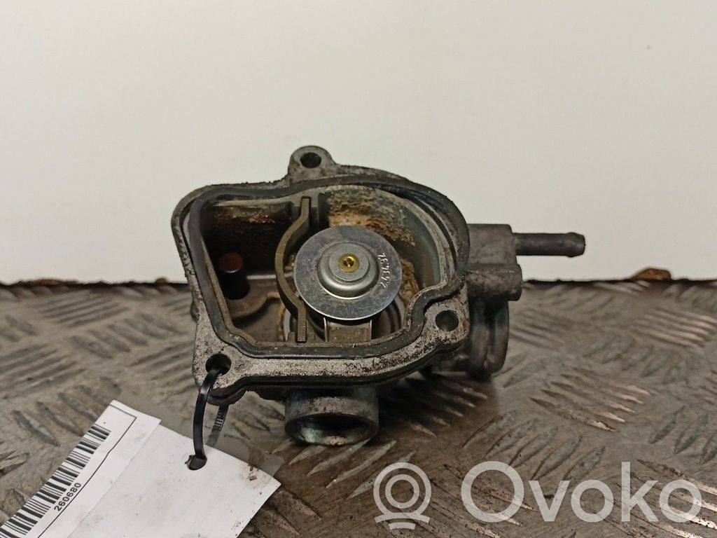 Mercedes-Benz E W210 Termostat / Obudowa termostatu 
