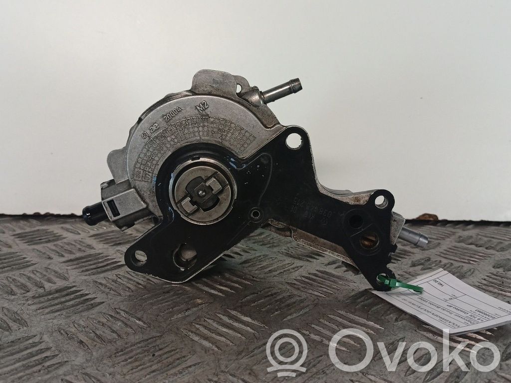 Volkswagen Golf V Pompă vacuum 