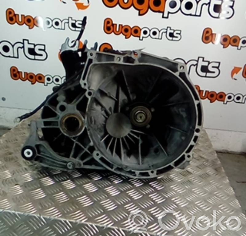 Mechaninė 5 pavarų dėžė   3M5R
