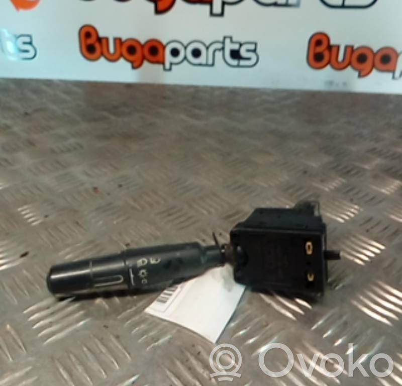 Peugeot 106 Interruptor/palanca de limpiador de luz de giro 