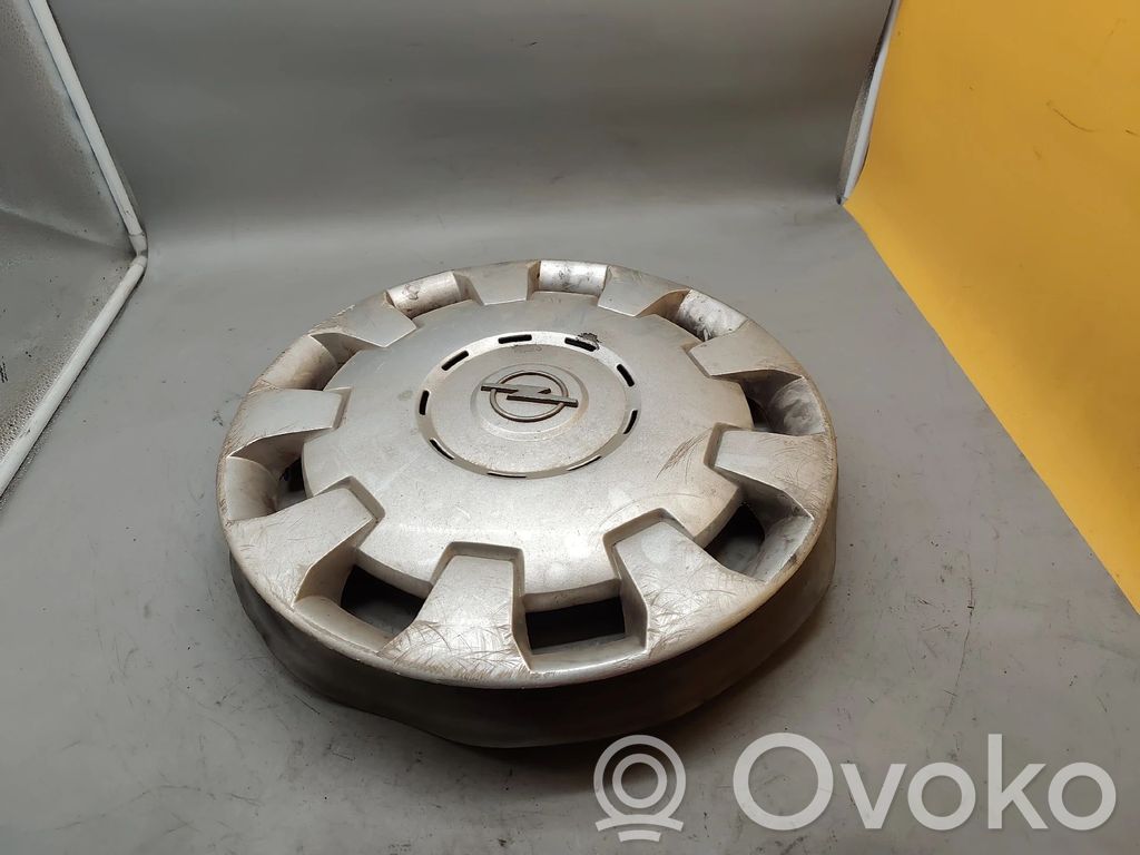 Opel Astra G Alkuperäinen pölykapseli 