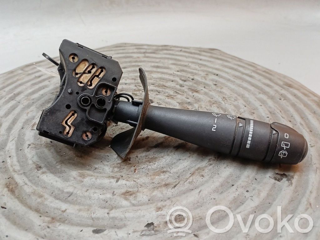 Renault Clio II Wiper speed switch 