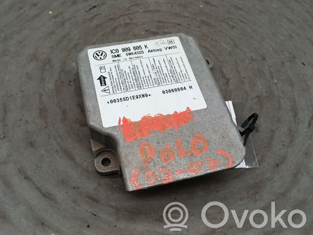 Volkswagen Polo IV 9N3 Unitate/modul de comandă airbaguri 