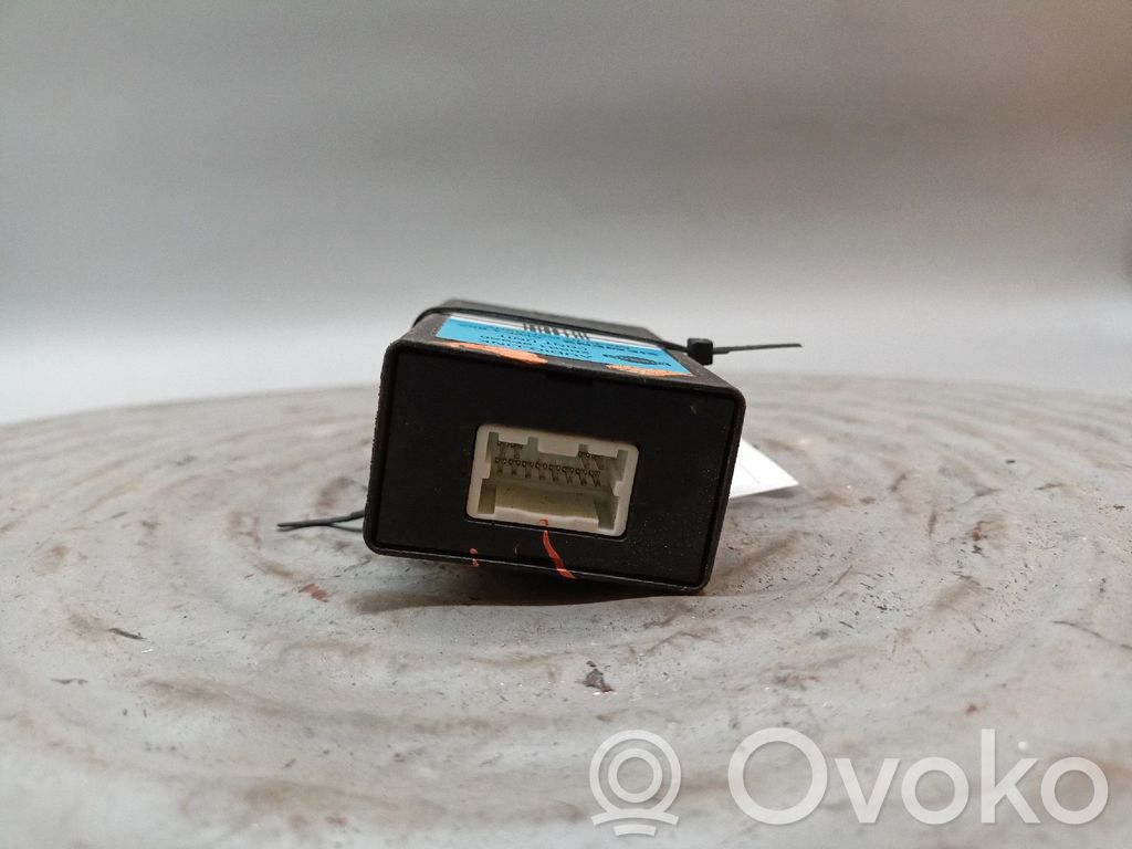 Nissan Primera Ignition-blocking relay 