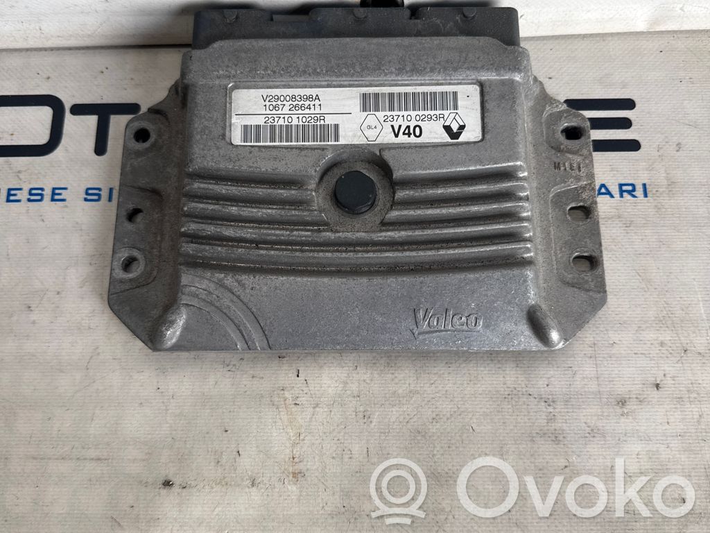 Renault Megane III Engine control unit/module 