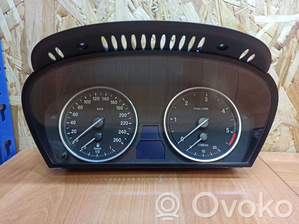 Speedometer (instrument cluster)   62119153755